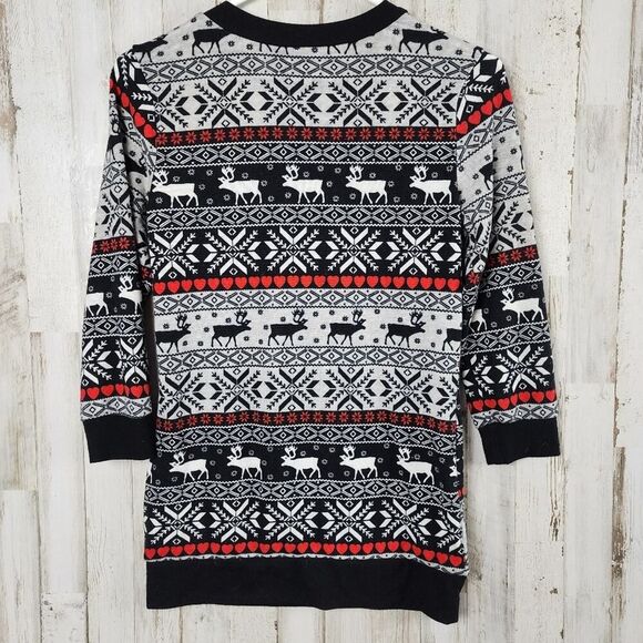 No Boundaries Nordic Reindeer Heart Knit Sweater Heather Gray Size XS - Picture 2 of 11